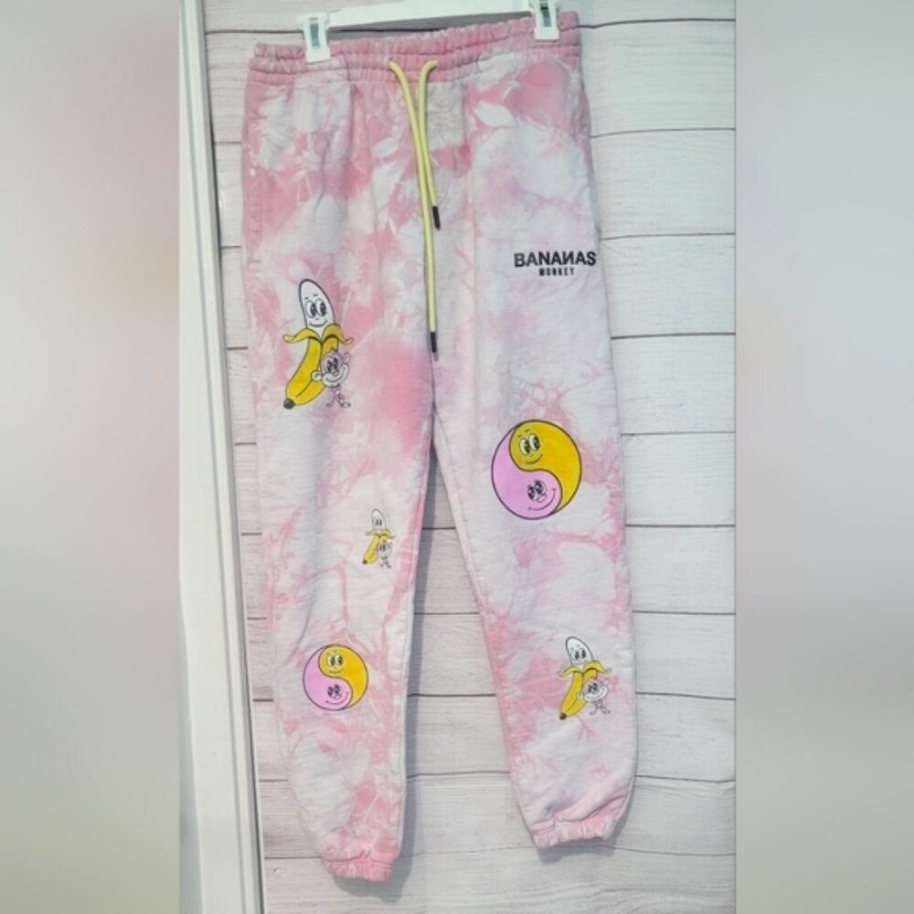 Nwot Bananas monkey 🐒 2023 release size M joggers